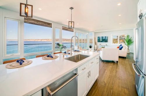 Panoramic Ocean Vistas With Hot Tub and Firepit