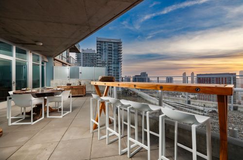 Downtown Luxury Penthouse 