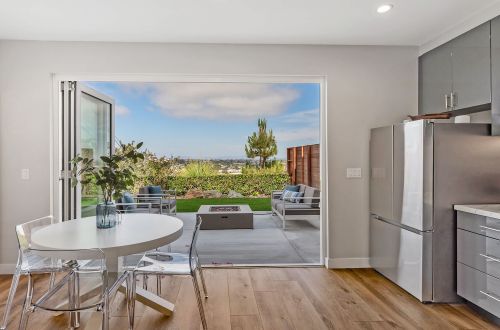 Designer Canyon House in La Jolla